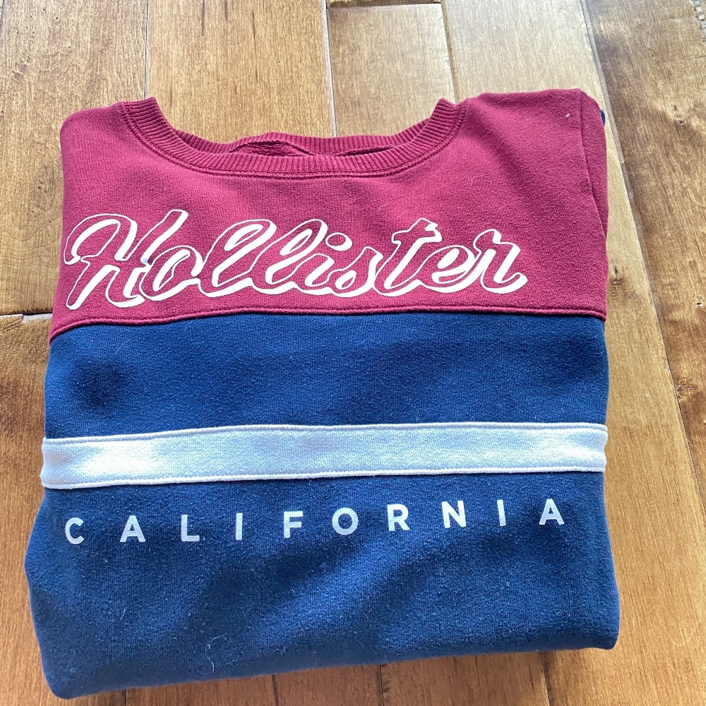 Navy and Red Crewneck